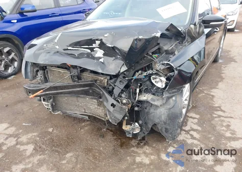 2012 Volkswagen Passat 2.5L Sel z USA, uszkodzony, nr VIN 1VWCH7A32CC106795